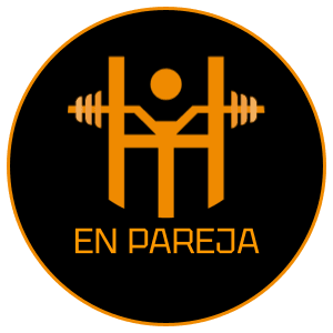 Entrenamiento en pareja en centro de entrenamiento personal